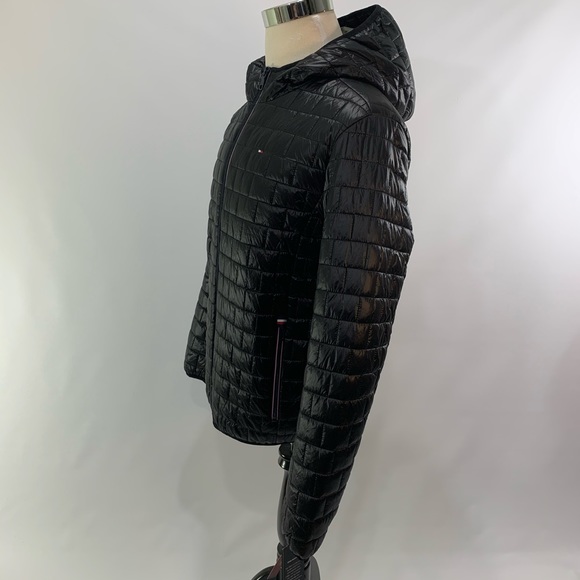 *Liquidation*Tommy Hilfiger Packable Puffer Jacket - Picture 2 of 8